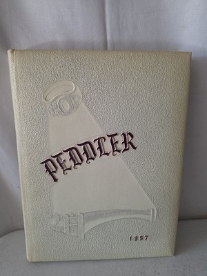 1957 Worcester Polytechnic Institute WPI Massachusetts Peddler Yearbook 