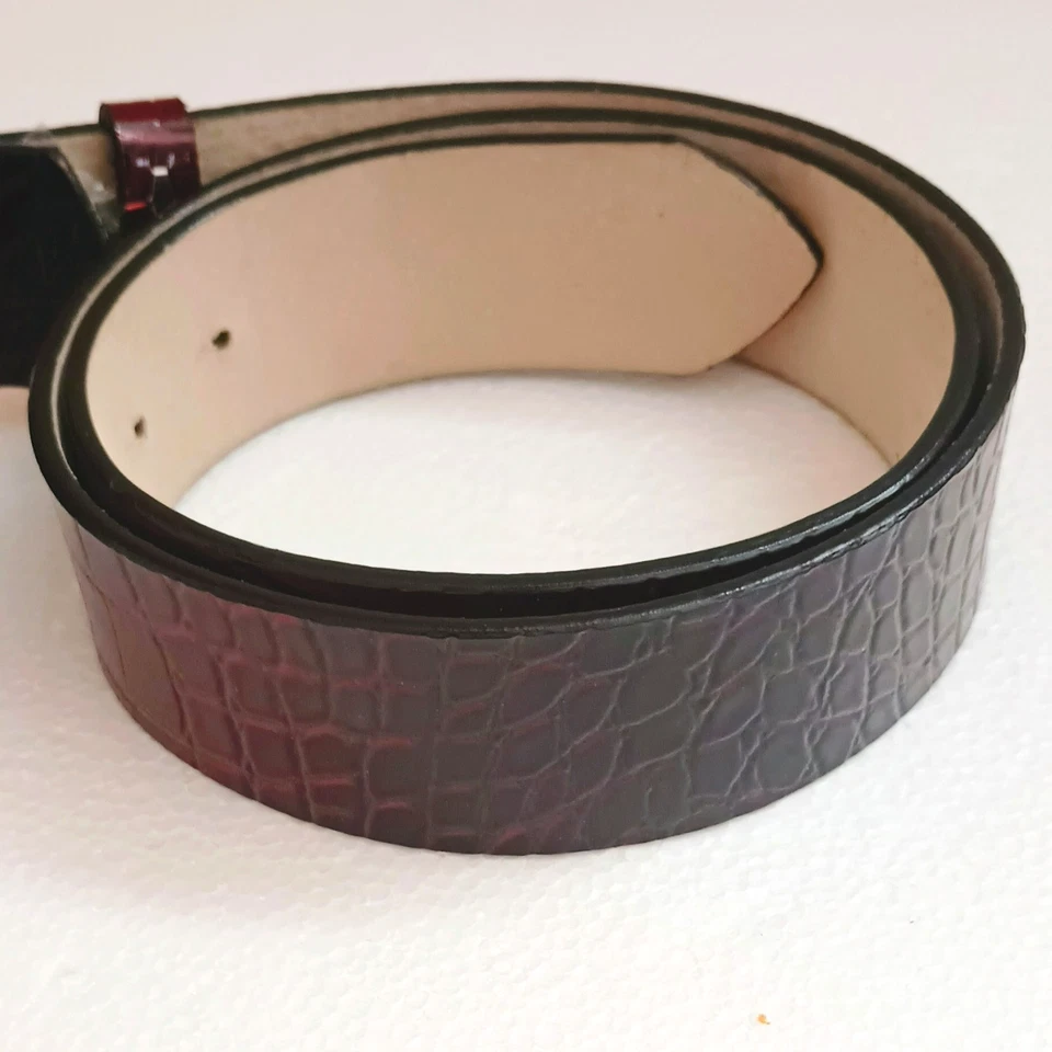 Cinturón WHBM Estampado de Cocodrilo en Relieve S Marrón con Hebilla Ovalada de Estrás de Trabajo Abierto Foto 3 de 4