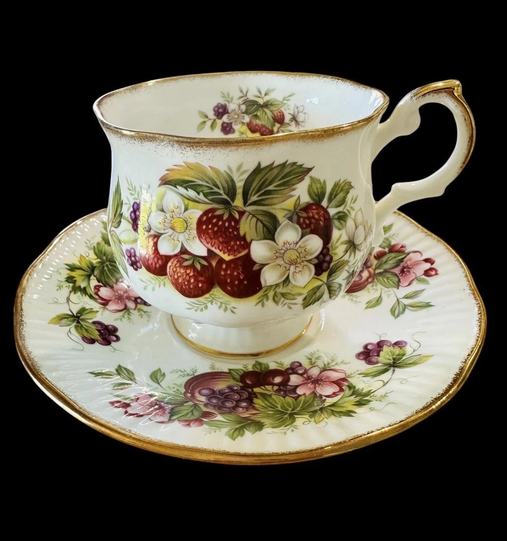 Queens Fine Bone China In Antique Ceramic & Porcelain Cups