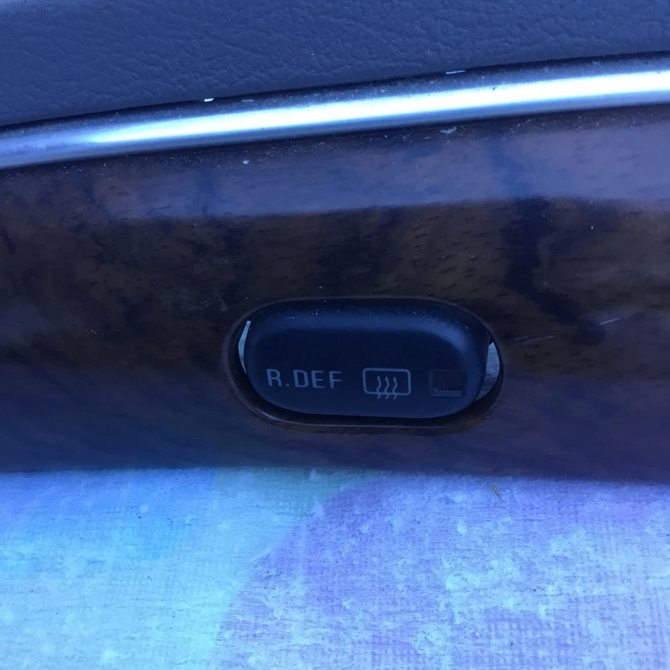 98-02 MERCURY GRAND MARQUIS INTERRUPTOR DE DESCONGELACIÓN MOLDURA OEM F5MB-5404269 Foto 2 de 4