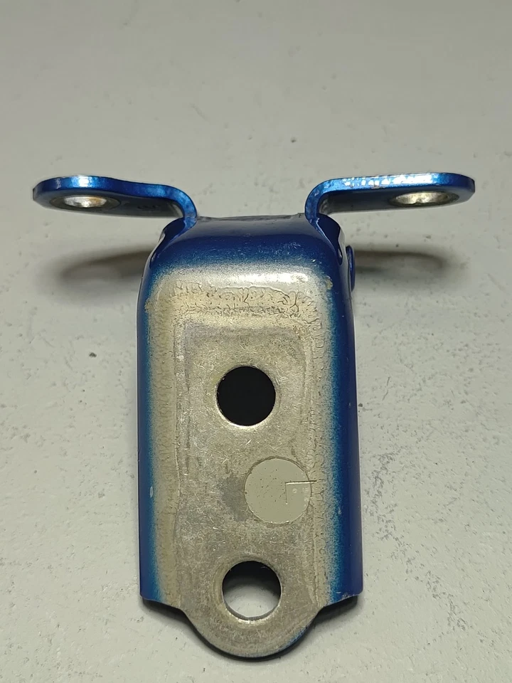 Bisagra de puerta inferior trasera izquierda lado del conductor 2019-2025 Toyota Corolla OEM Foto 2 de 4