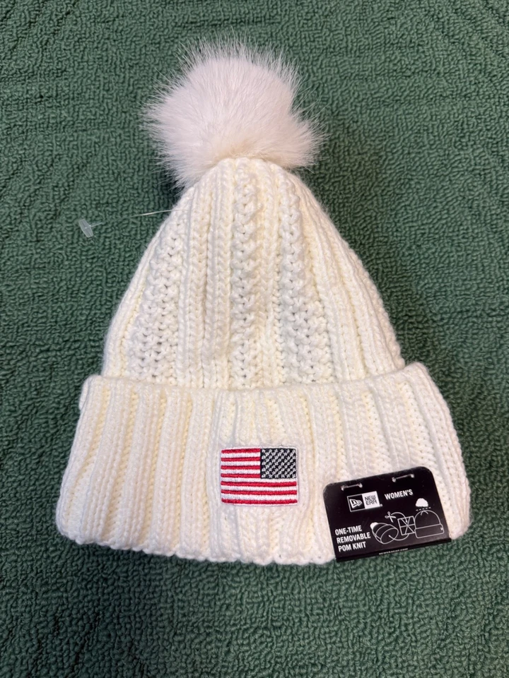 Buffalo Bills Salute To Service New Era女式针织白色球帽 — 第 3/4 张图片