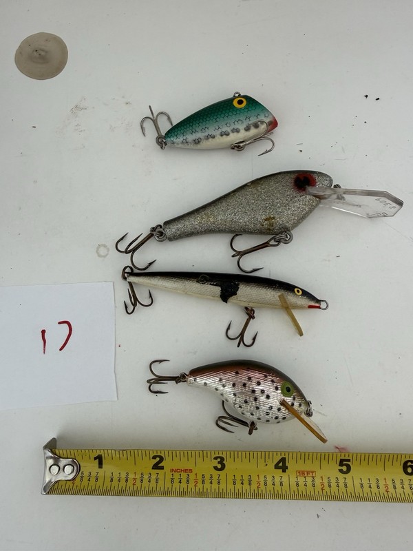Old Mixed Vintage Lures Lot Of 4 #17