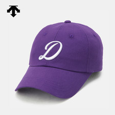 NEW DESCENTE Ballcap with embroidered initial...