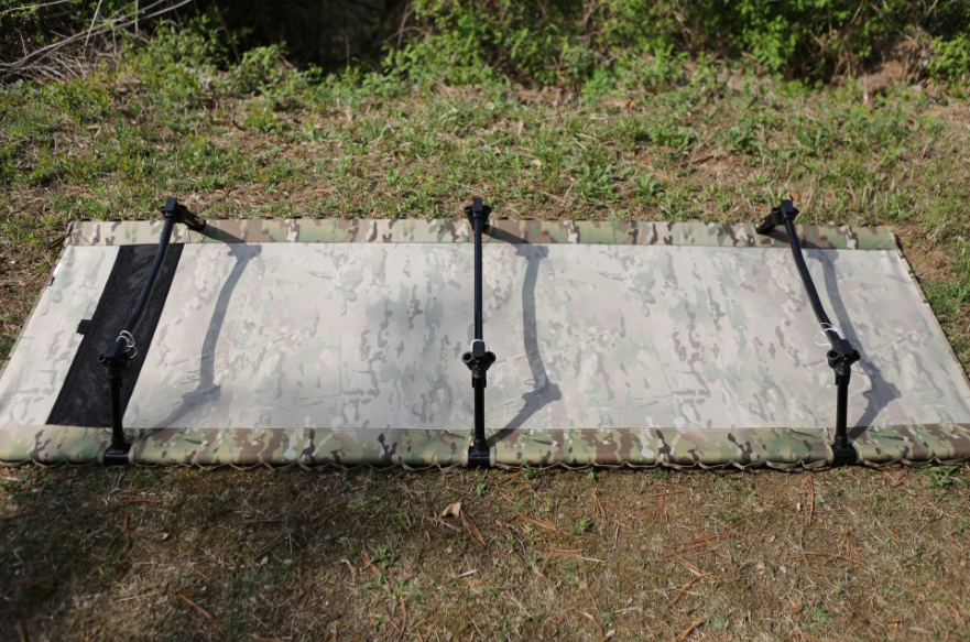 ほぼ新品　Helinox Tactical Cot Convertible 廃盤 ほぼ新品 Helinox Tactical Cot Convertible 廃盤 Helinox