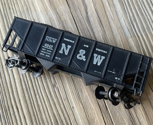 Revell HO Norfolk & Western N & W 4042 Hopper mit Kohleladung | Zustand: Used