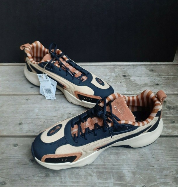 Size 10.5 - Reebok Vector Runner Beige Black Caramel Salted - h02990 for  sale online | eBay