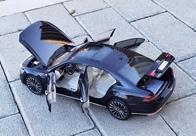 Volkswagen New Phideon 1/18 ダークブルー 1:18 Scale Volkswagen