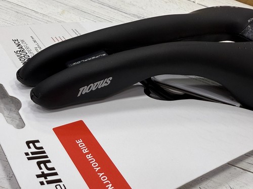 Selle Italia Novus Endurance TM Superflow Manganese Rail L3 149x282mm) Saddle - Picture 7 of 9