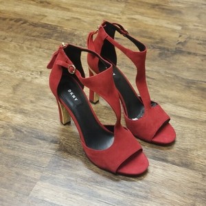 dkny colby ankle strap