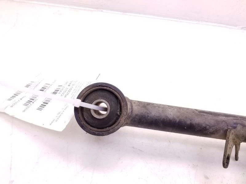 90-95 TOYOTA 4 CORREDORES LADO PASAJERO TRASERO INFERIOR CONTROL BRAZO LOCALIZADOR MONTAJE  Foto 4 de 4