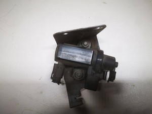 BMW 1 E81 E87 2010 Diesel 130kW Turbolader Druckwandler Magnetventil 7805391