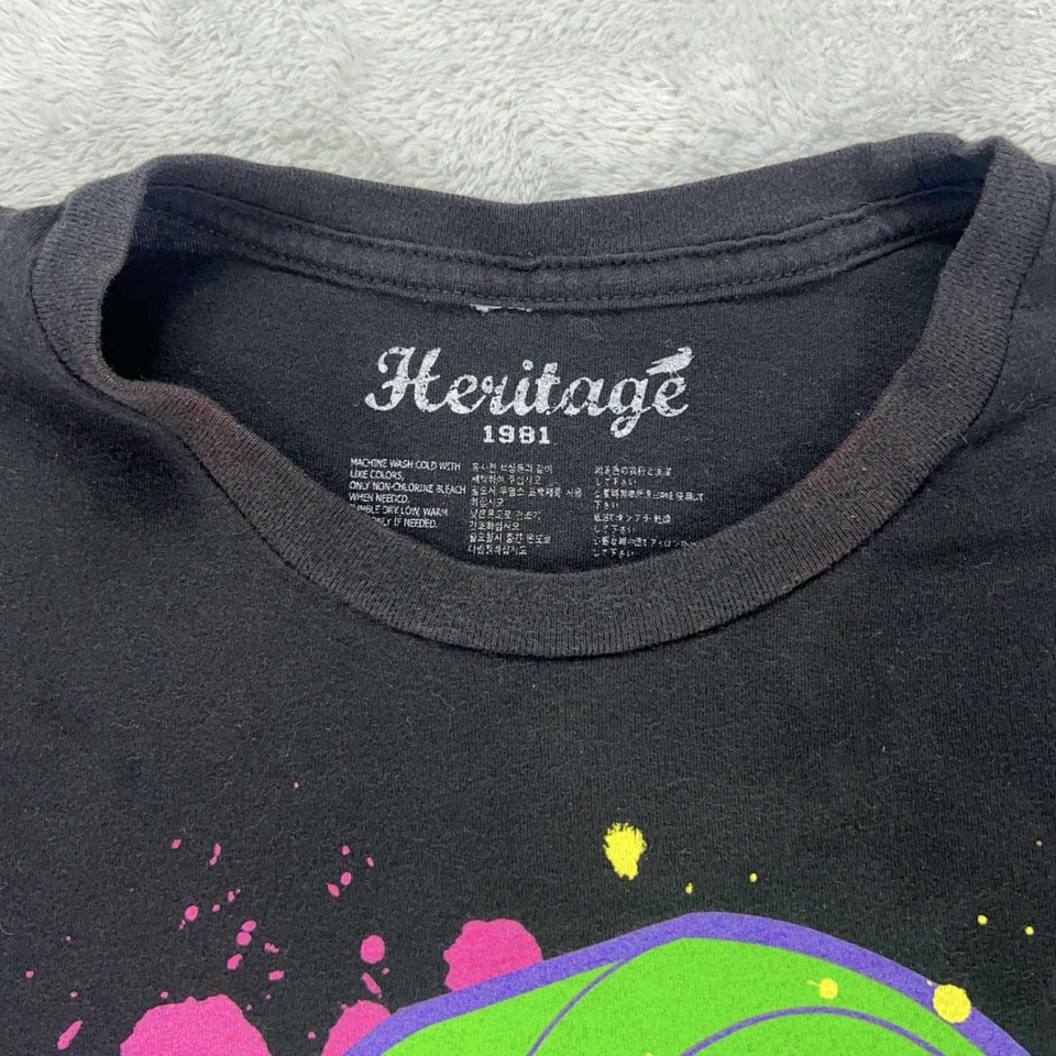 Camiseta gráfica Heritage 1981 diseño de auriculares coloridos negra XL Foto 4 de 4