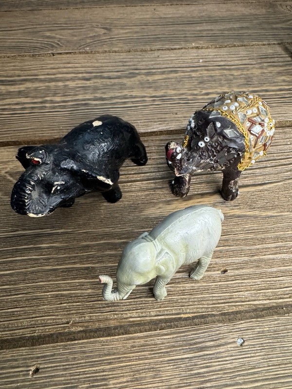 Vintage Elephant Figurines Lot of 3 Beaded Mosaic India, Ceramic Plastic GEMS