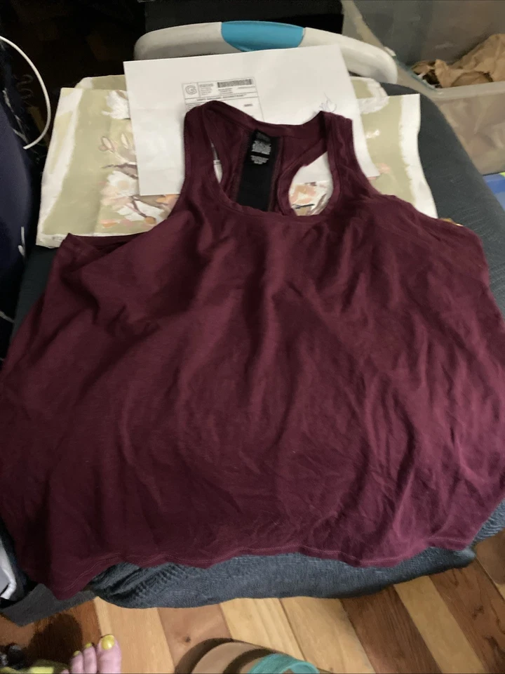 Camiseta sin mangas deportiva Victory para mujer talla pequeña Foto 2 de 4