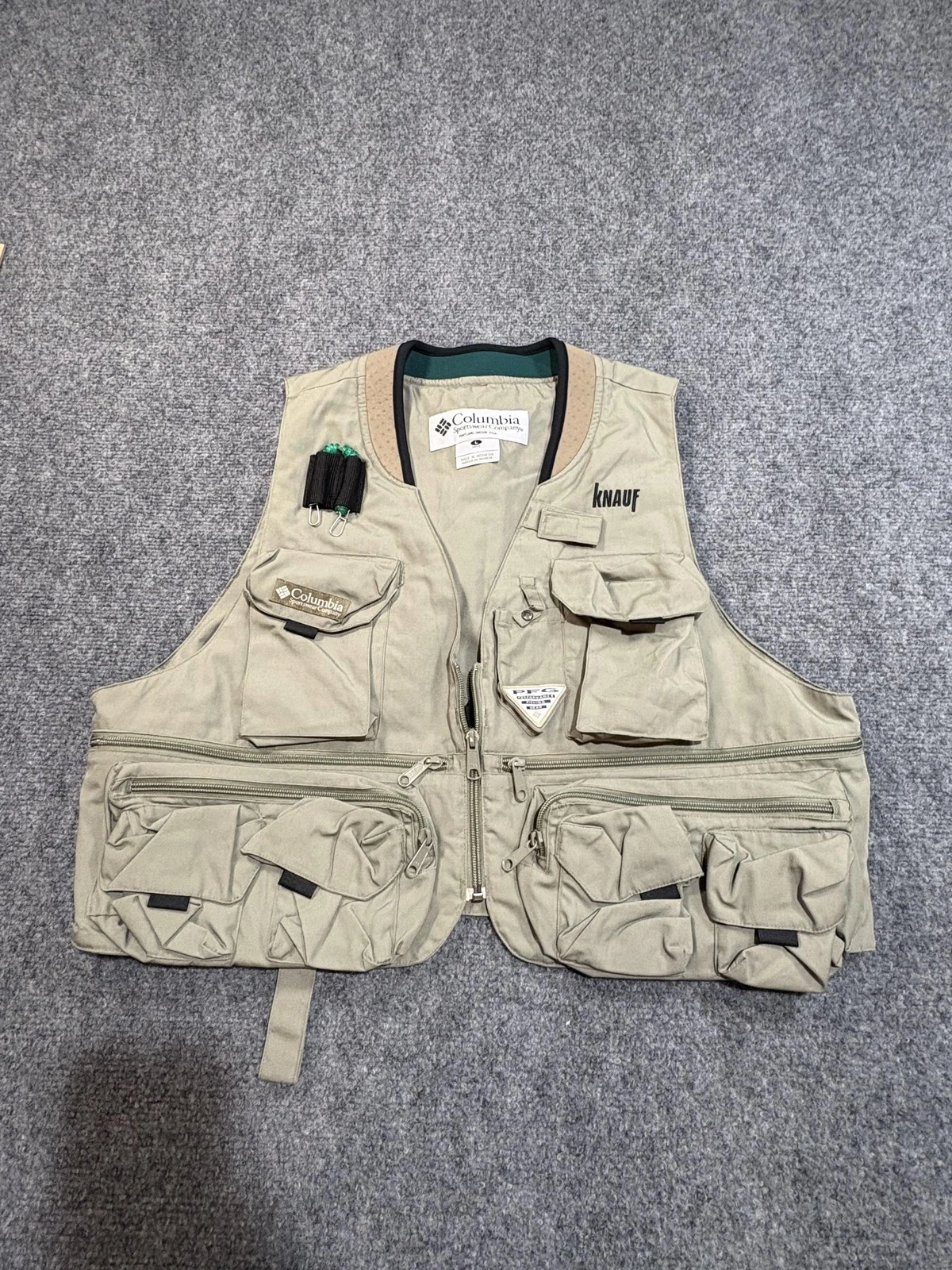 Columbia PFG Fishing Vest Mens Large Beige Multi Pocket Canvas Outdoor Utility
Opens in a new window