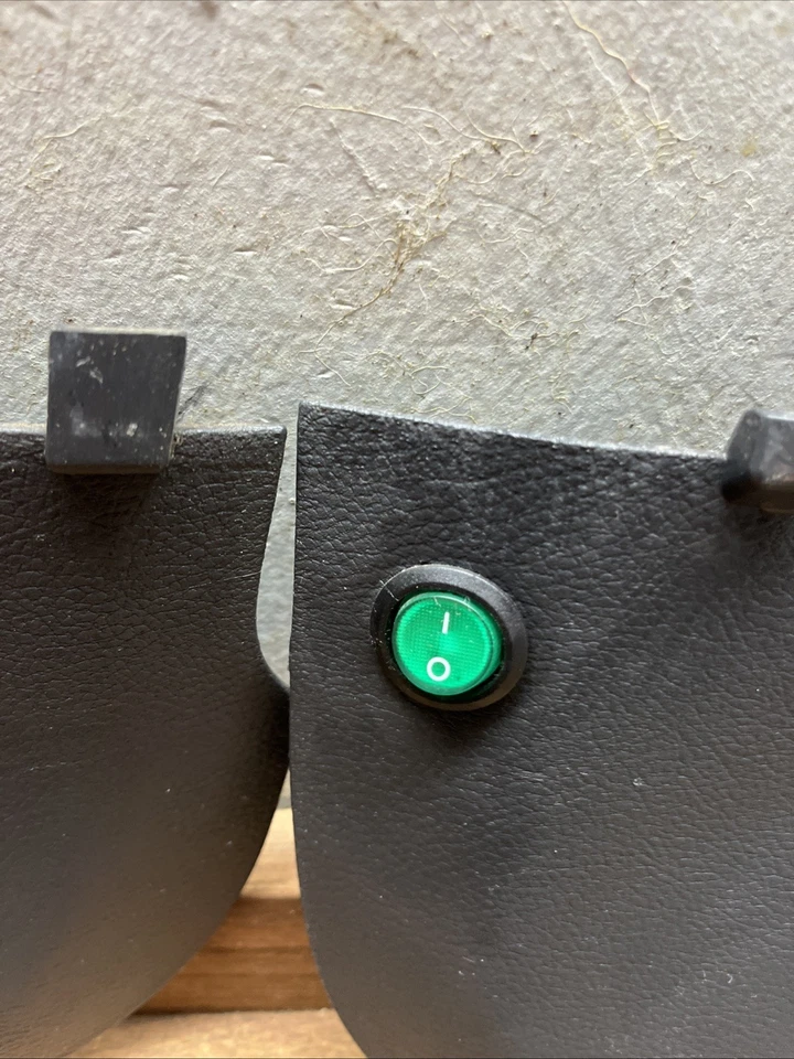 09-18 Dodge Ram 1500 2500 3500 consola central moldura inferior extensión panel derecho derecho derecho Foto 3 de 4