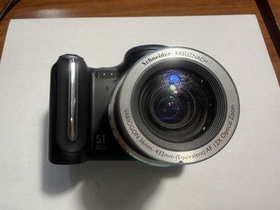 Kodak EasyShare P850 5.1MP Digital Camera PLEASE READ for parts or Repair