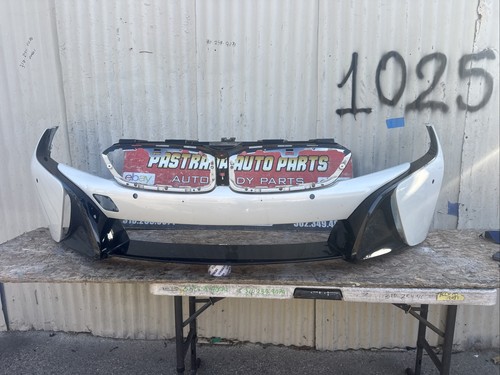 BMW i8 2014-2016 Front Bumper Photo - $650