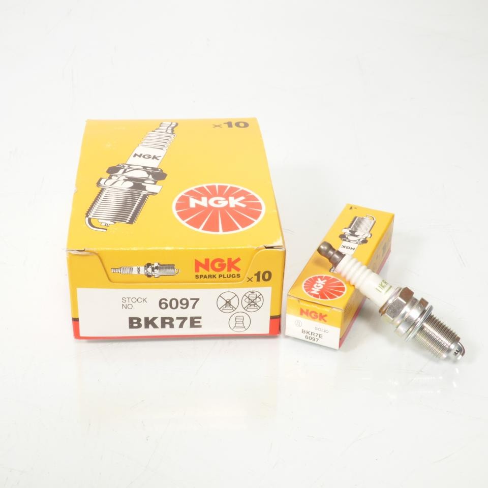 Bougie d'allumage NGK BKR7E pour Quad Polaris 600 Sportsman