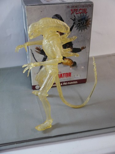 Alien Vs Predator Colección Preensamblada Especial NUR ALIEN Medicom MF14