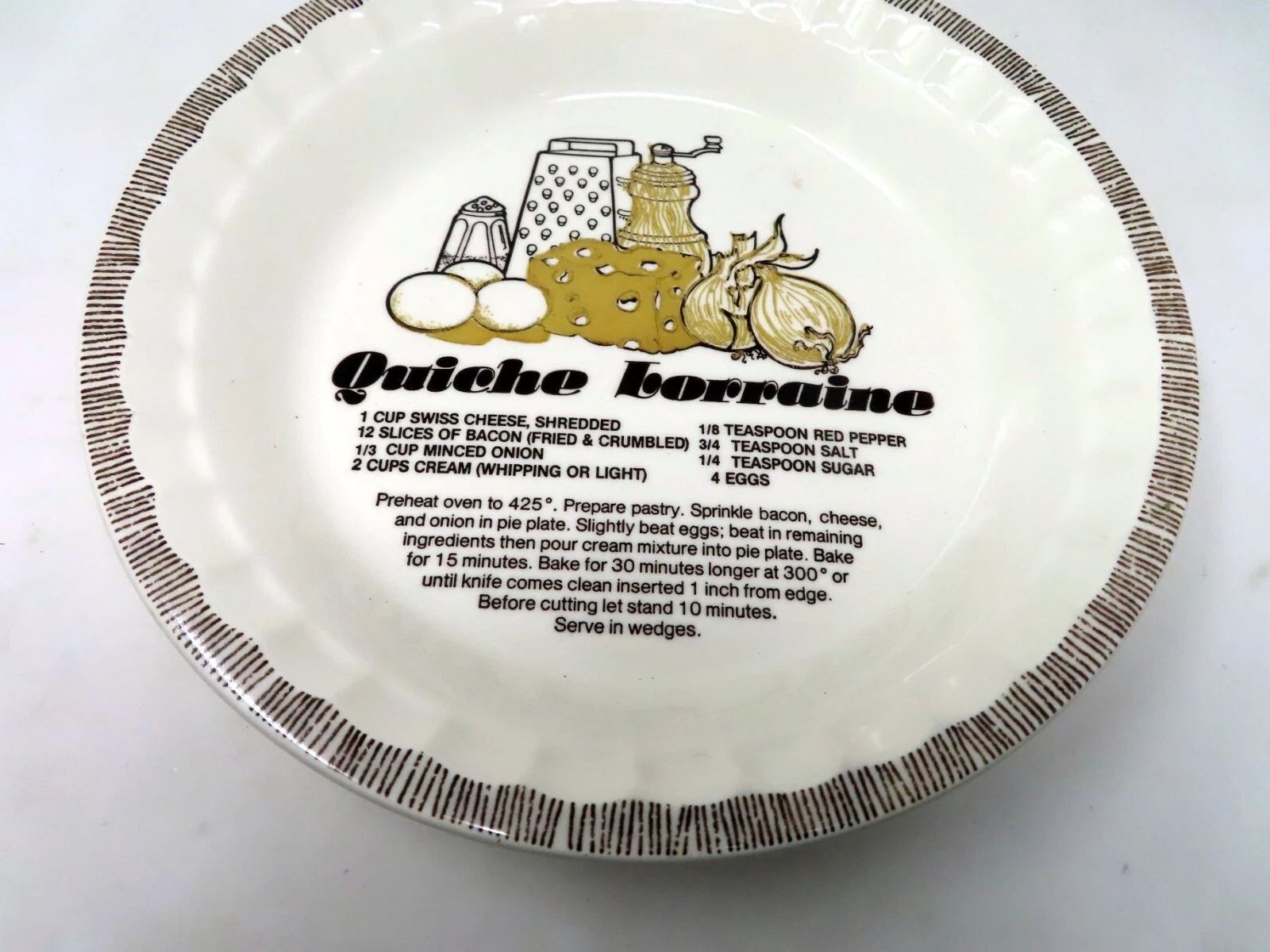 Vintage Royal China Jeanette Corp Ceramic Quiche Lorraine Pie Plate 11" USA