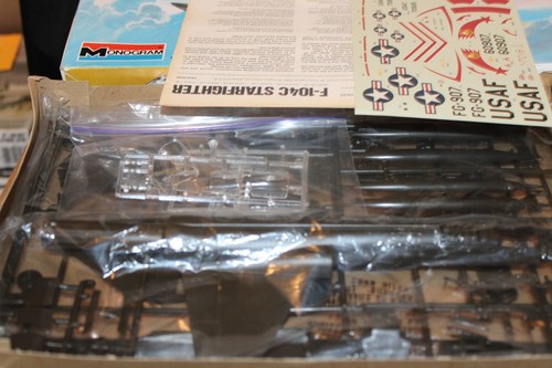 1/48 Scale Monogram, F-104C Starfighter Jet Model Kit #5433 BN Open Box - Picture 3 of 3