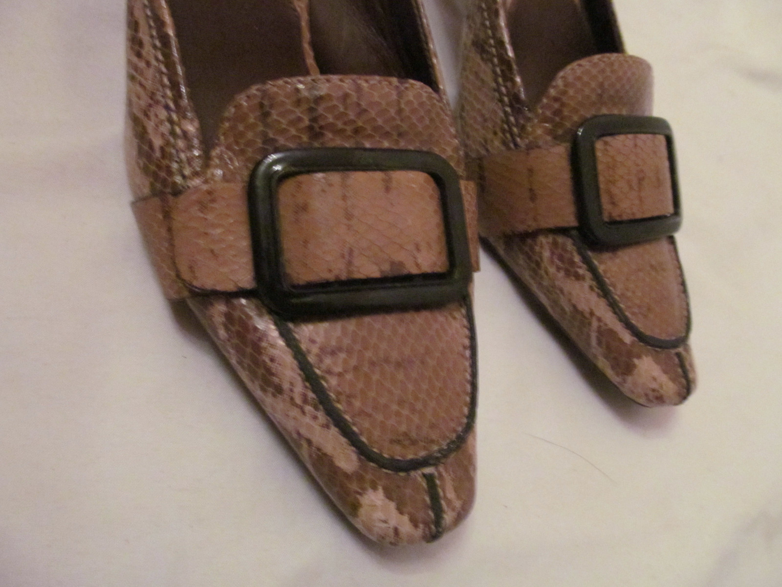 COLE HAAN snake python leather front lucite buckl… - image 3