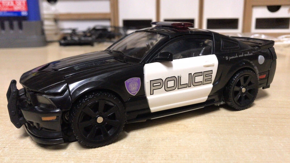 Transformers Barricade Dark Of The Moon - Immagine 3 di 4