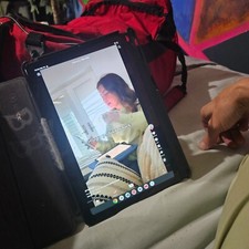 onn 11"tablet pro with tic-toc