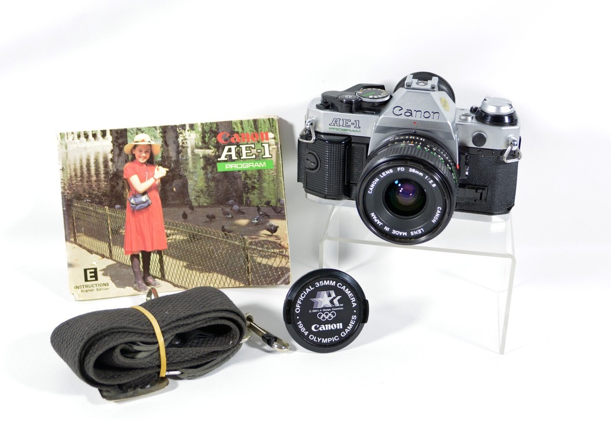 フィルムカメラ Canon AE-1P + NewFD 28mm F2.8 CANON AE-1 Program FD 28mm F2.8 S.C. レンズセット フィルムカメラ