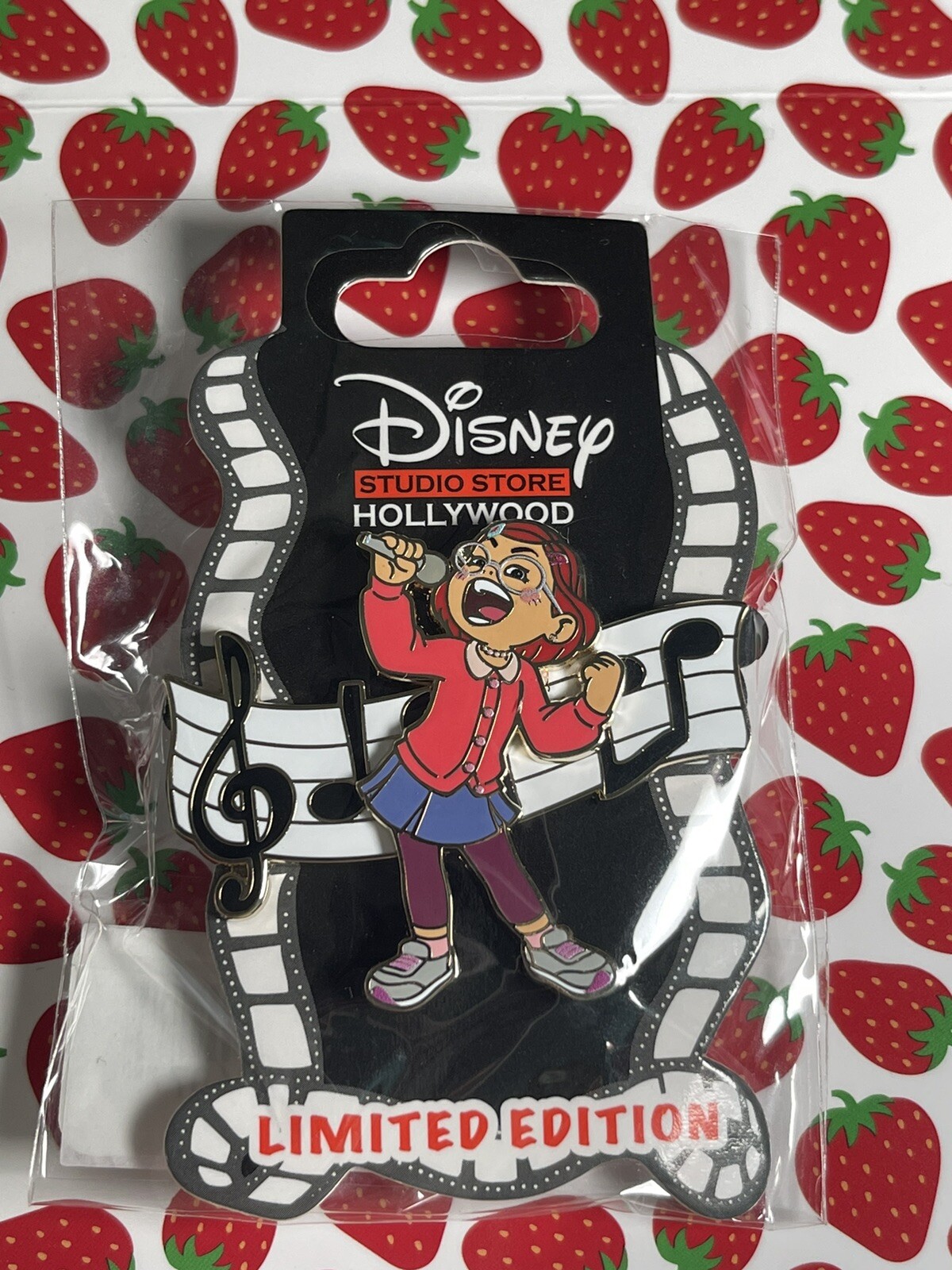 DSF DSSH Disney D23 Expo 2024 Instrumental Cast Turning Red Meilin Lee LE Pin