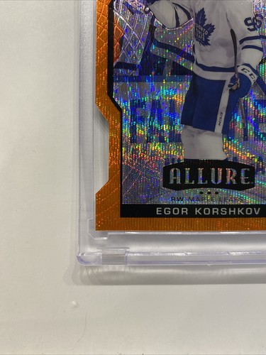 Egor Korshkov /RW Maple Leafs RC | 20/21 UD Allure Orange Slice Die-Cut Rookie - Bild 4 von 8