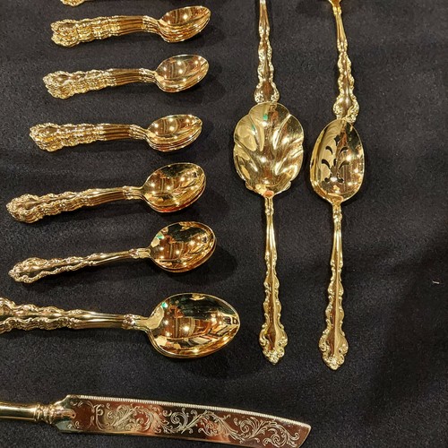 Oneida Flatware Set + Extra Serving Pieces - Picture 6 of 10