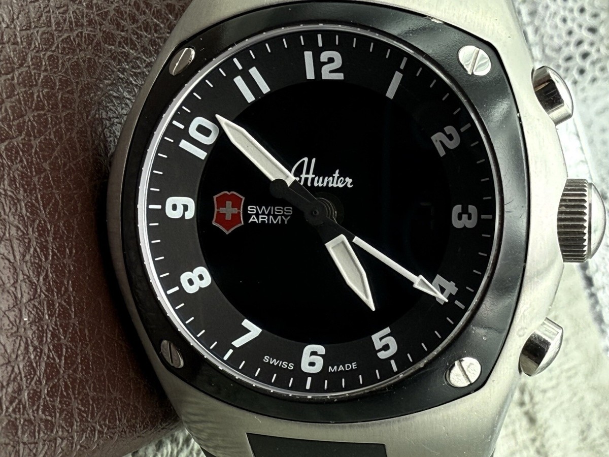 Victorinox Swiss Army Hunter Mach Digital/Analog Multifunctional Watch