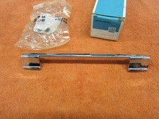 Nos 1967 1968 1969 1970 1971 1972 Chevy Gmc Truck Tailgate Handle Trim 3917749