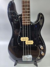 Squier Affinity P-Bass Sleeper Mod Spécifications inhabituelles