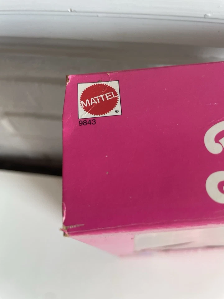 1990 Mattel Dolls Of The World 2nd Edition PARISIAN Barbie #9843 - Image 3 of 4