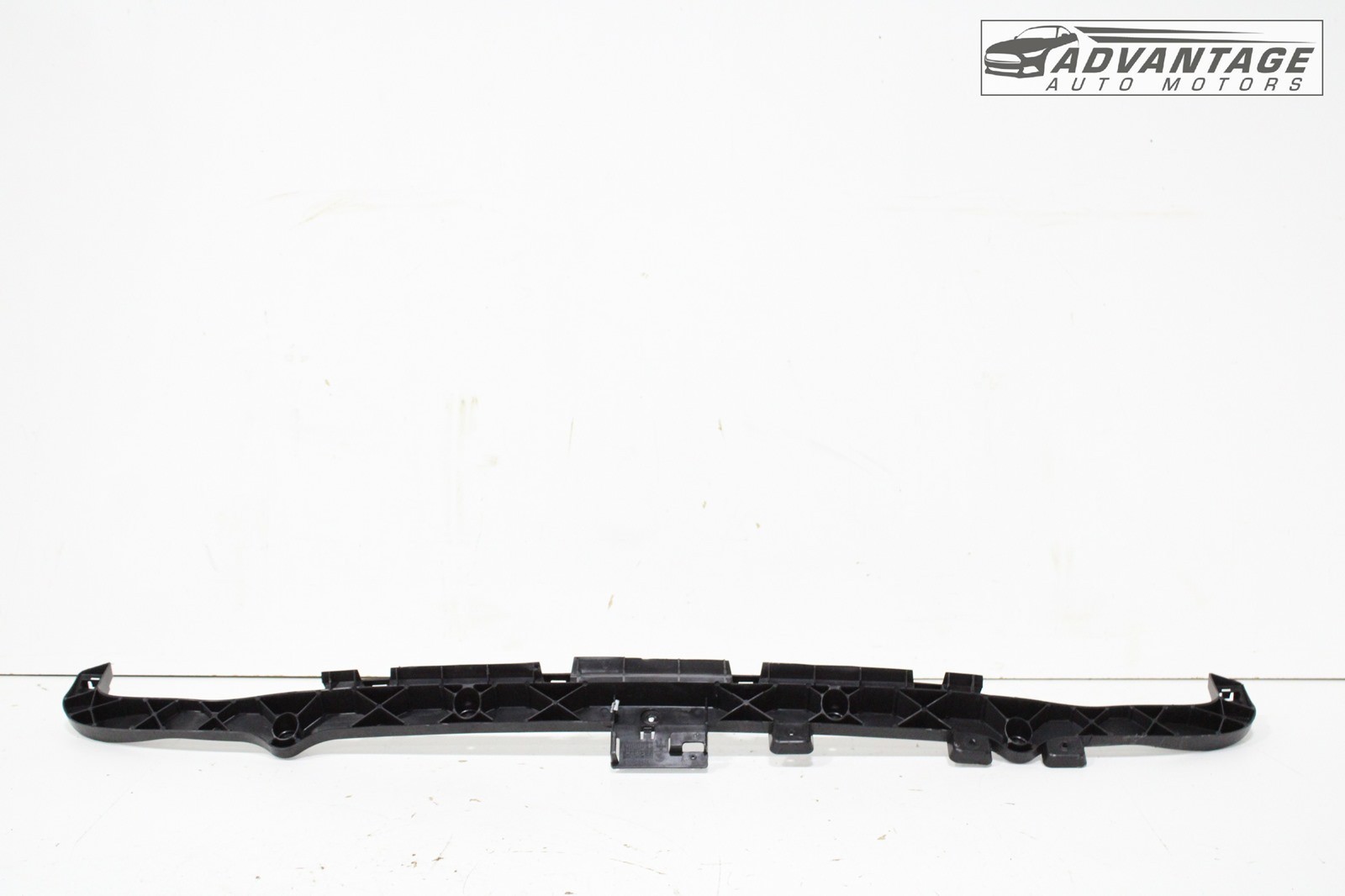 2014-2020 MASERATI GHIBLI AWD REAR BUMPER CENTER UPPER MOUNT SUPPORT BRACKET OEM