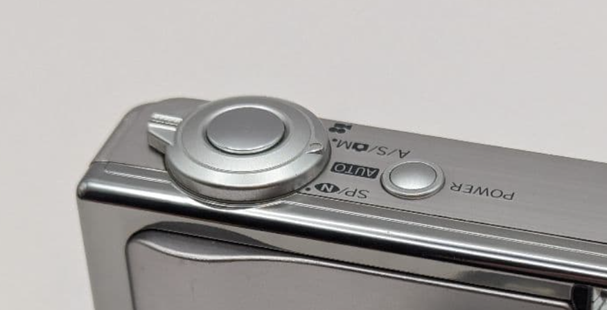 Fujifilm FinePix F11 Silver Digital Camera Super CCD Tested