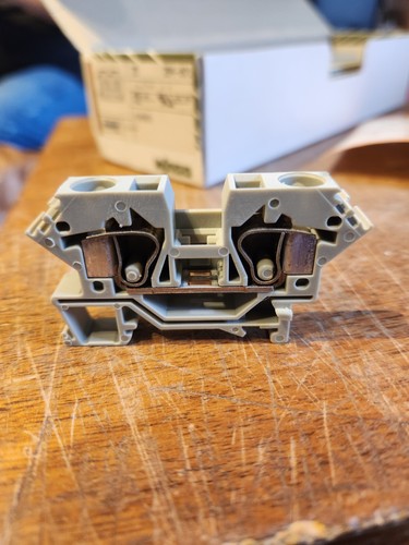 NIB BOX OF 25 WAGO 284-601 2-conductor through terminal block; 10 mm² SHIPS FREE - Picture 4 of 7