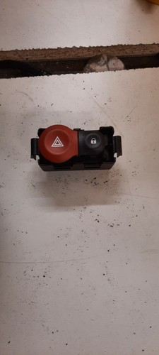 Warnblinkschalter Renault Clio III Modus 8200214896A 88300000
