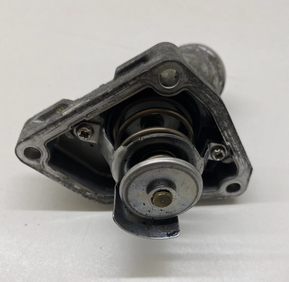 TERMOSTATO MOTOR NISSAN 370Z GT 3.7 GASOLINA VQ37VHR GENUÍNO 2009-2014 - Imagem 2 de 4