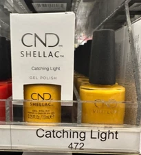 CND VINYLUX & Shellac DUO Catching Light