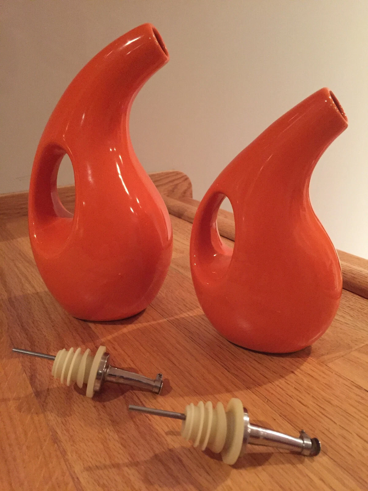 Rachael Ray EVOO Oil and Vinegar Bottles (13 & 24 fl oz) ~ Set of 2 Orange ~ EUC