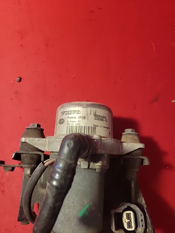 Conjunto de bomba de vacío de freno Volvo S40 C30 C70 V50 V40 2001-2013 08684342 Foto 4 de 4