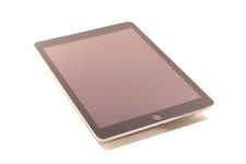 Apple iPad 5th Gen A1823 9.7" 2GB RAM 128GB Storage A9 Chip iPad P/N: MP2D2LL/A