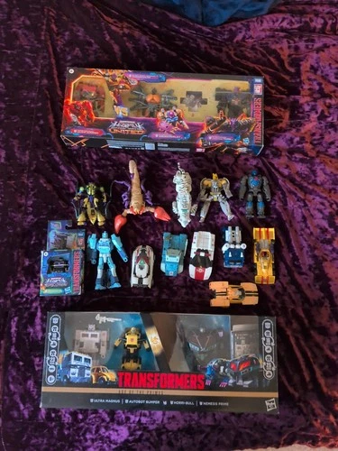 Transformers Figures Lot Of 20+ Incomplete/Complete Assorted Lot Vintage/Modern