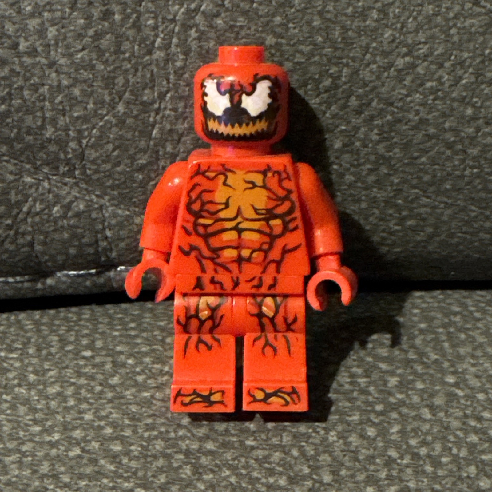 LEGO Super Heroes Carnage Minifigure from 76163