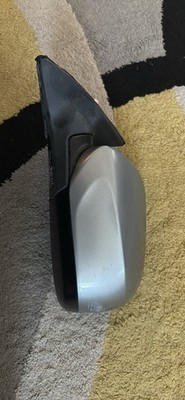 2013-2014 Subaru Outback 2.5L OEM RH Passenger side View Mirrors Silver color